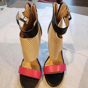 New Juicy Couture Atarah Ice Strapped Stiletto Heels Cream Pink Black  9.5